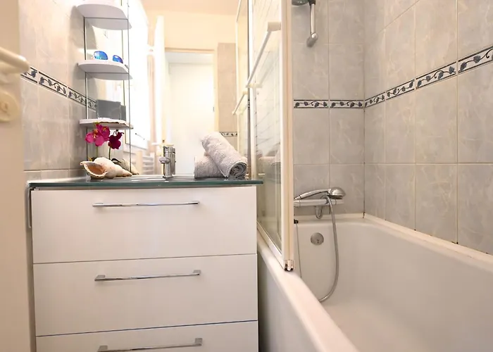 L'esquinade - H5 201 By Interhome Lejlighed Saint-Raphaël