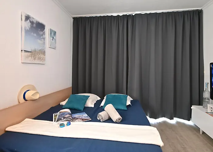 L'esquinade - H5 201 By Interhome *