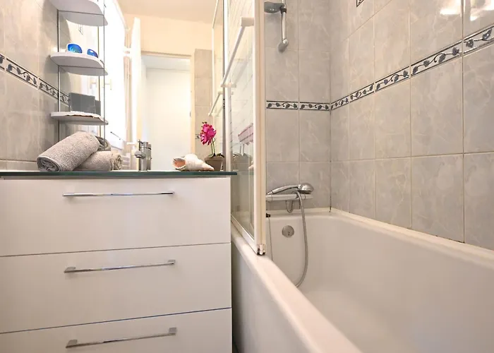 L'esquinade - H5 201 By Interhome Saint-Raphaël